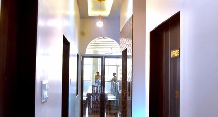 Arora Hotel And Restaurant Room Type - Deluxe