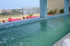 Hotel Coral Suites (With Swimming Pool and 400 m from Sea beach)