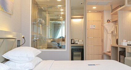 Clarian Hotel Beach Patong Room Type - Standard Twin Room Clarian Hotel Beach Patong Room Type - Standard Twin Room