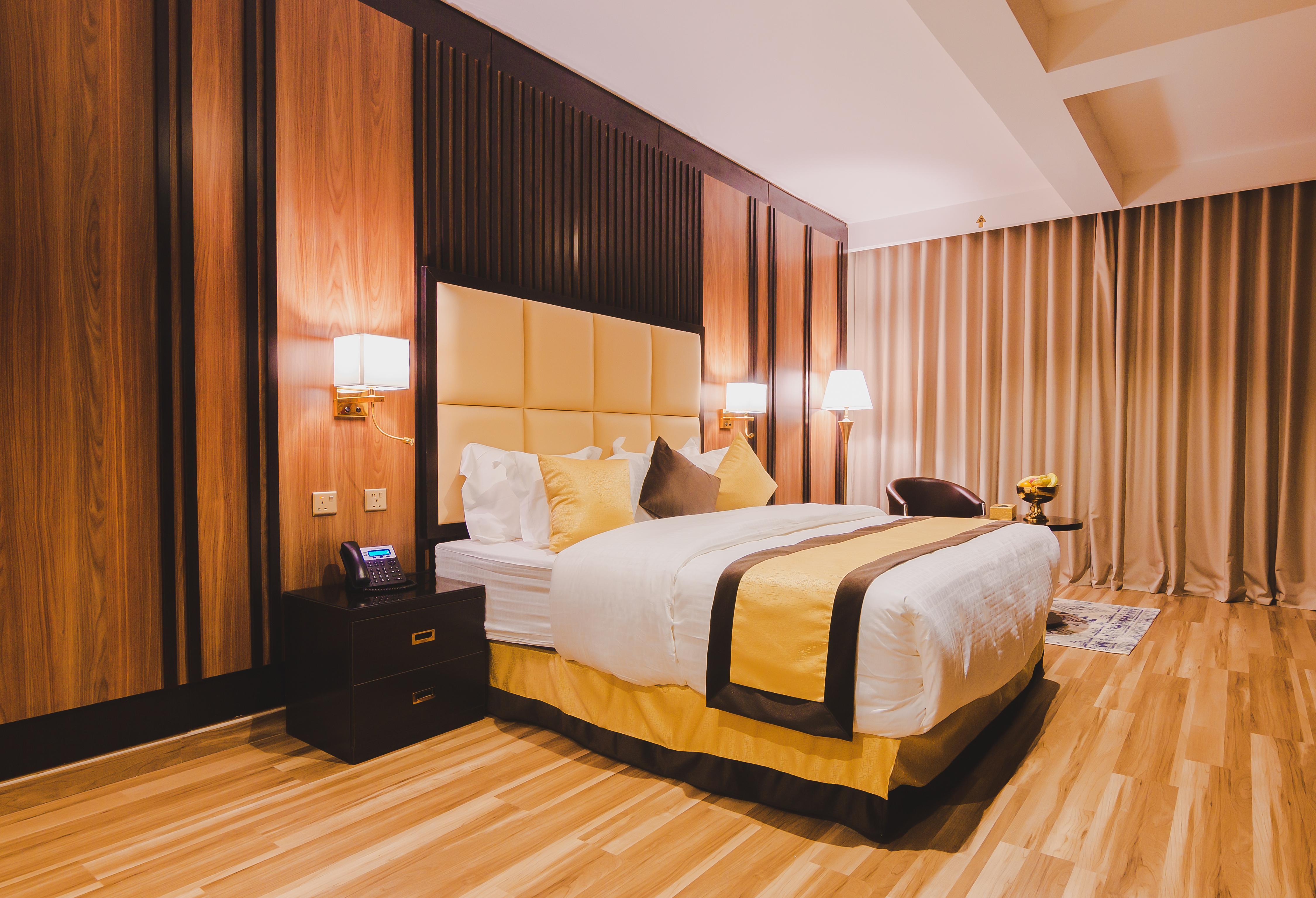 Golden Ship Hotel Room Type - Suite