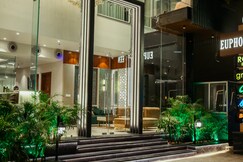 Hotel Euphoria Green  5 minutes from Golden Temple