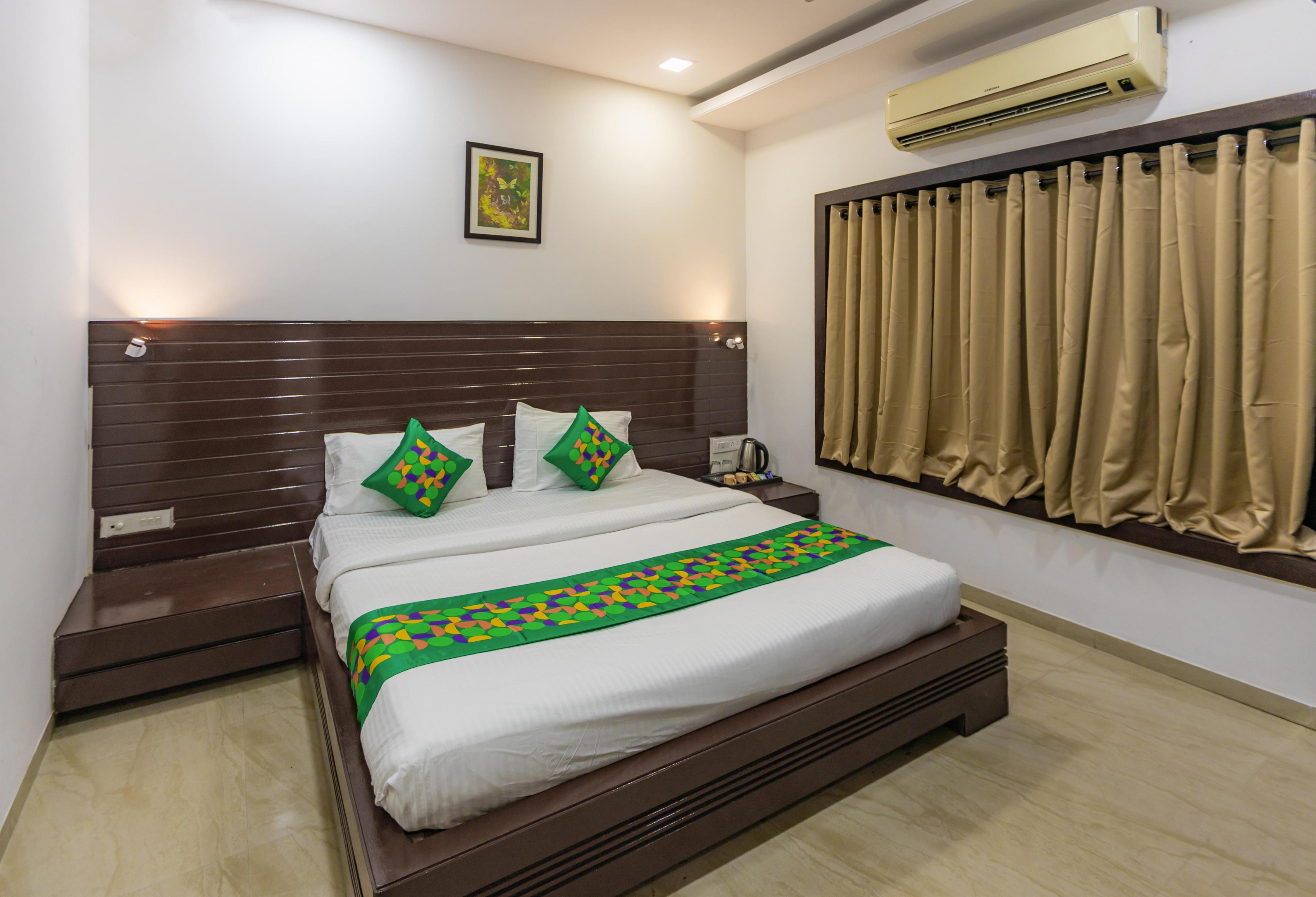 Treebo Shembekars Inn Room Type - Standard Room