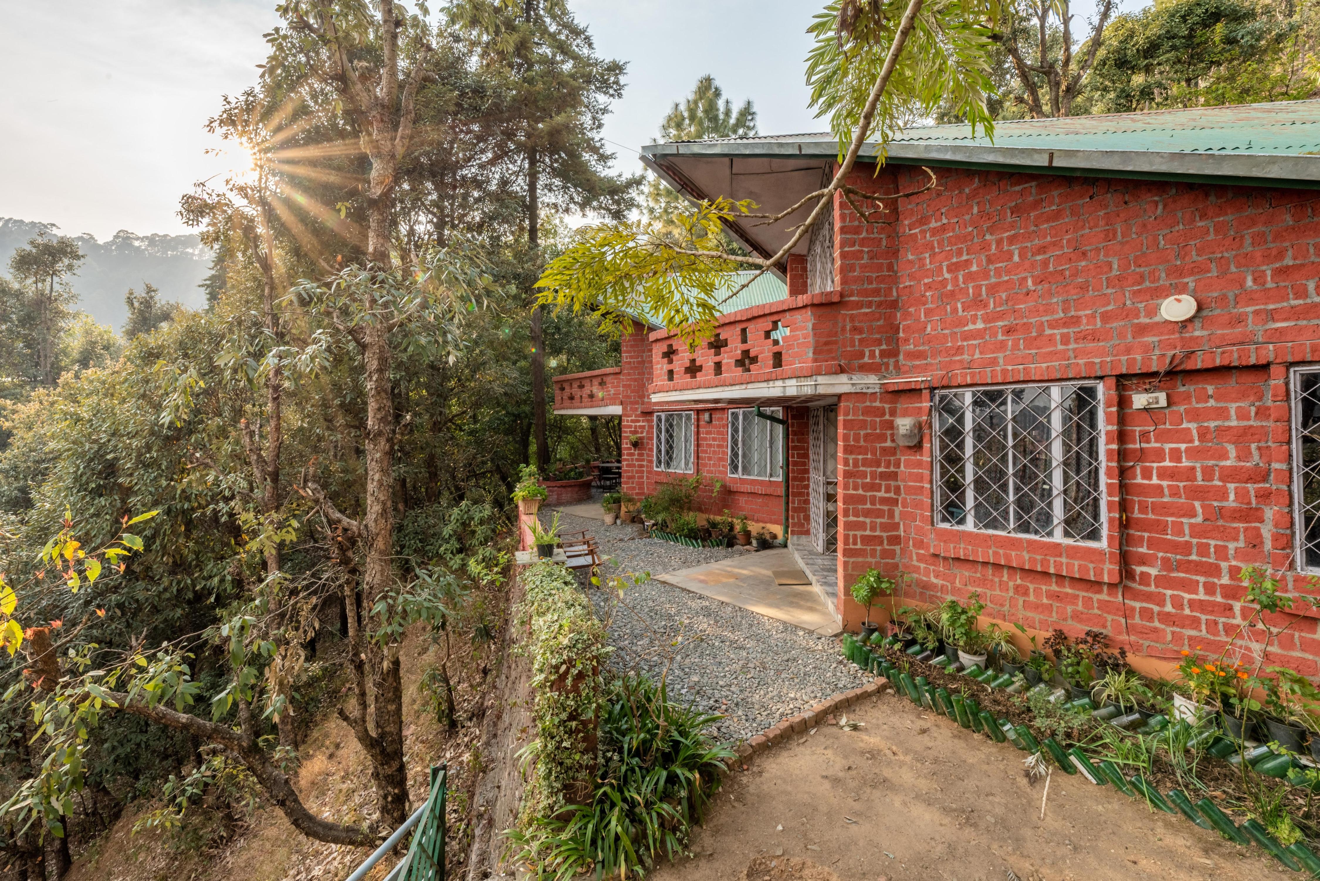 2 Bedroom Cottage in Bhowali |Red Brick Quarter by Roamhome