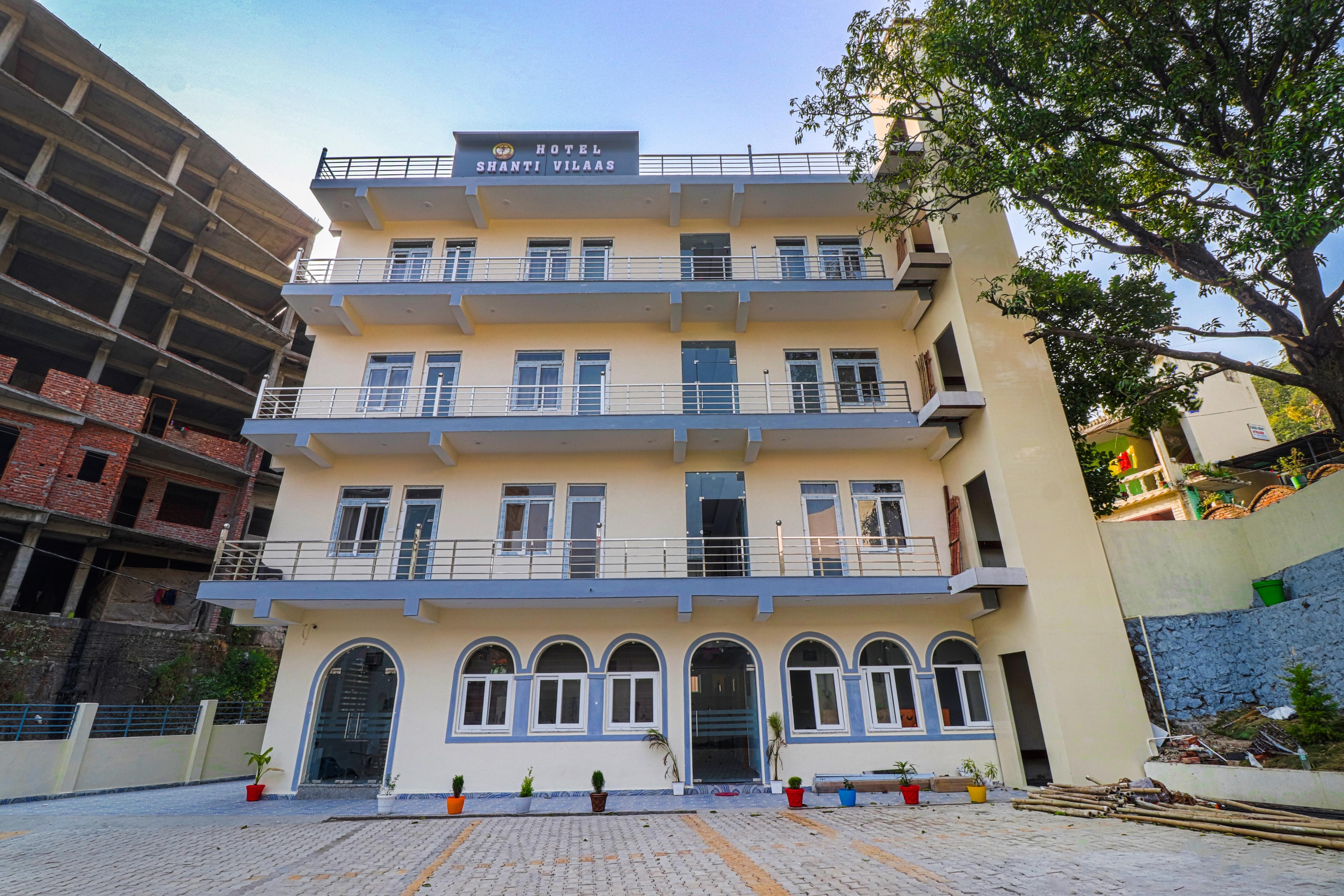 Hotel Shanti Vilaas - Tap to explore photos