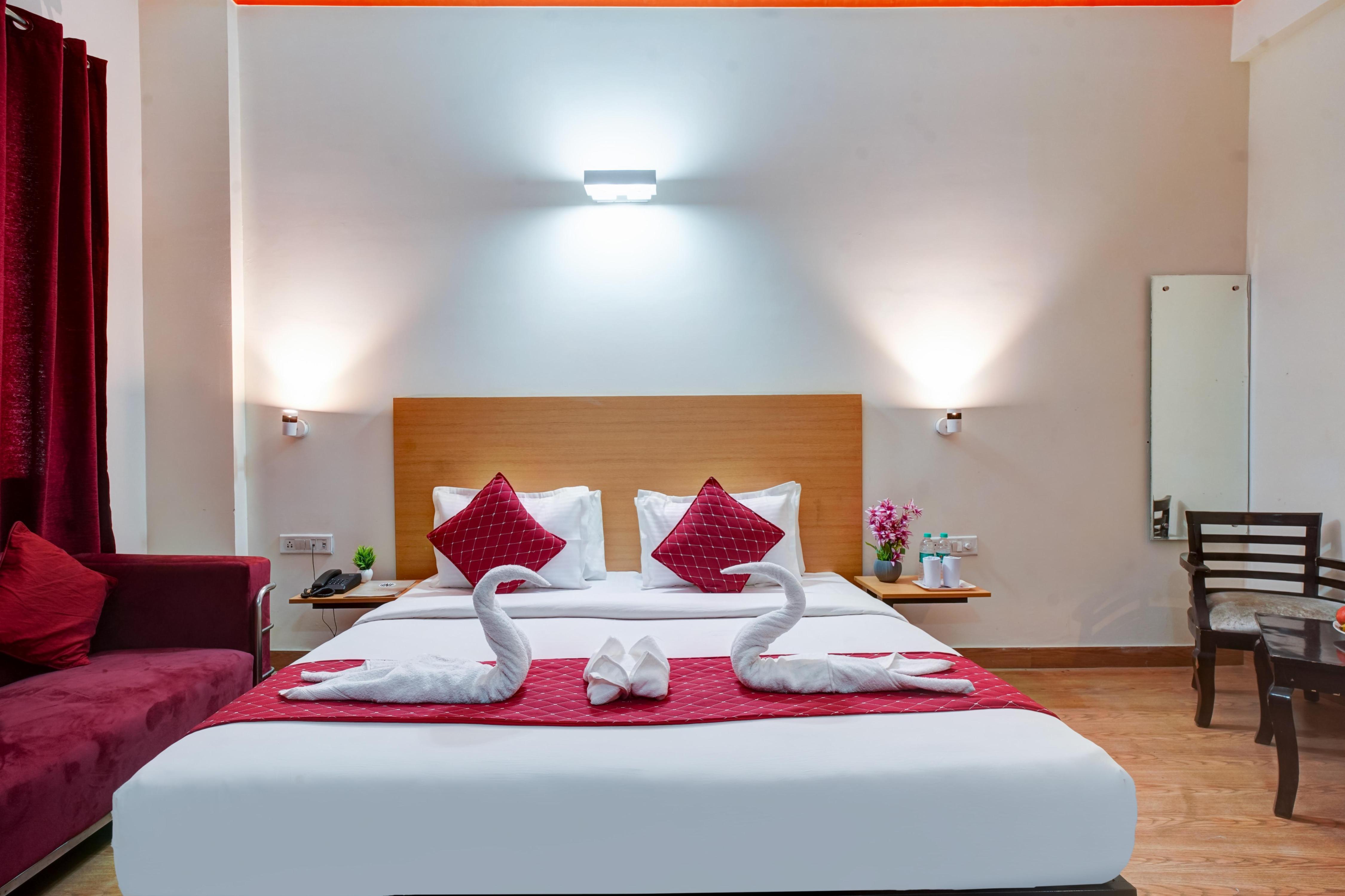 Hotel Noida Express Room Type - Executive Room with Balcony