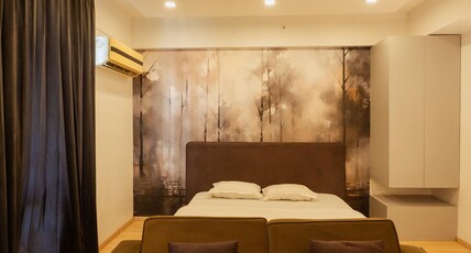 Skystay Lucknow | DLF MyPad Room Type - Bed in Town