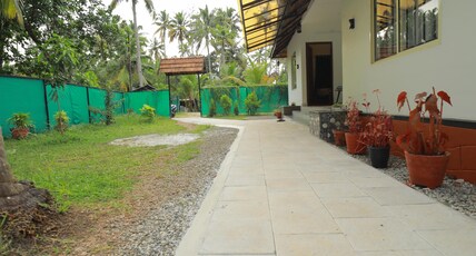 Prakruthi Residency Room Type - Deluxe Double Room River Front