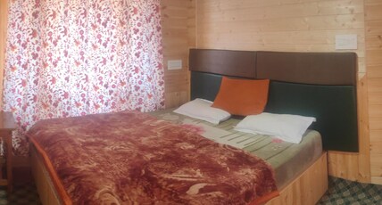 Paradise Guest House Pahalgam Room Type - Standard Budget Room