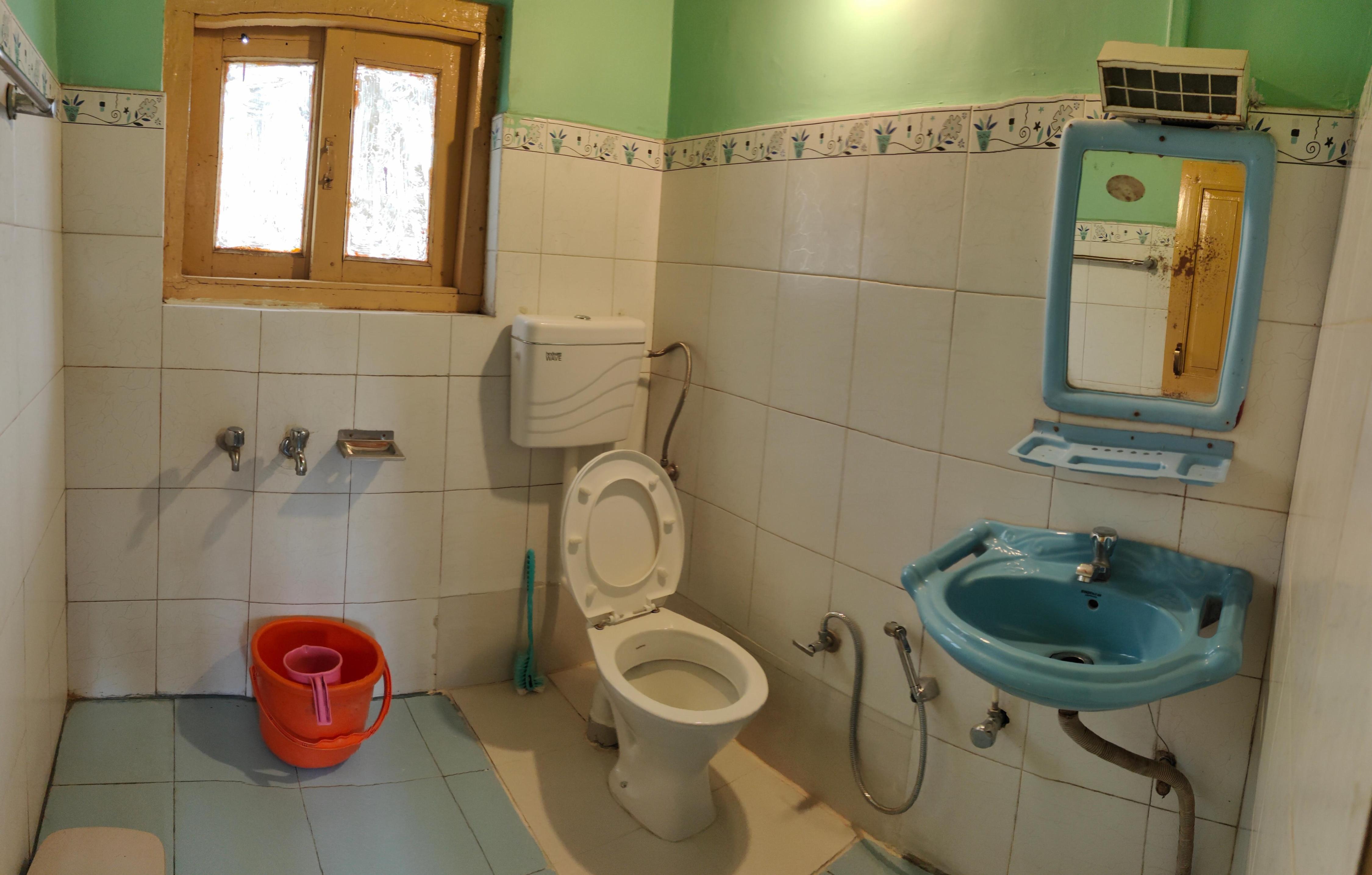 Paradise Guest House Pahalgam - Tap to explore photos