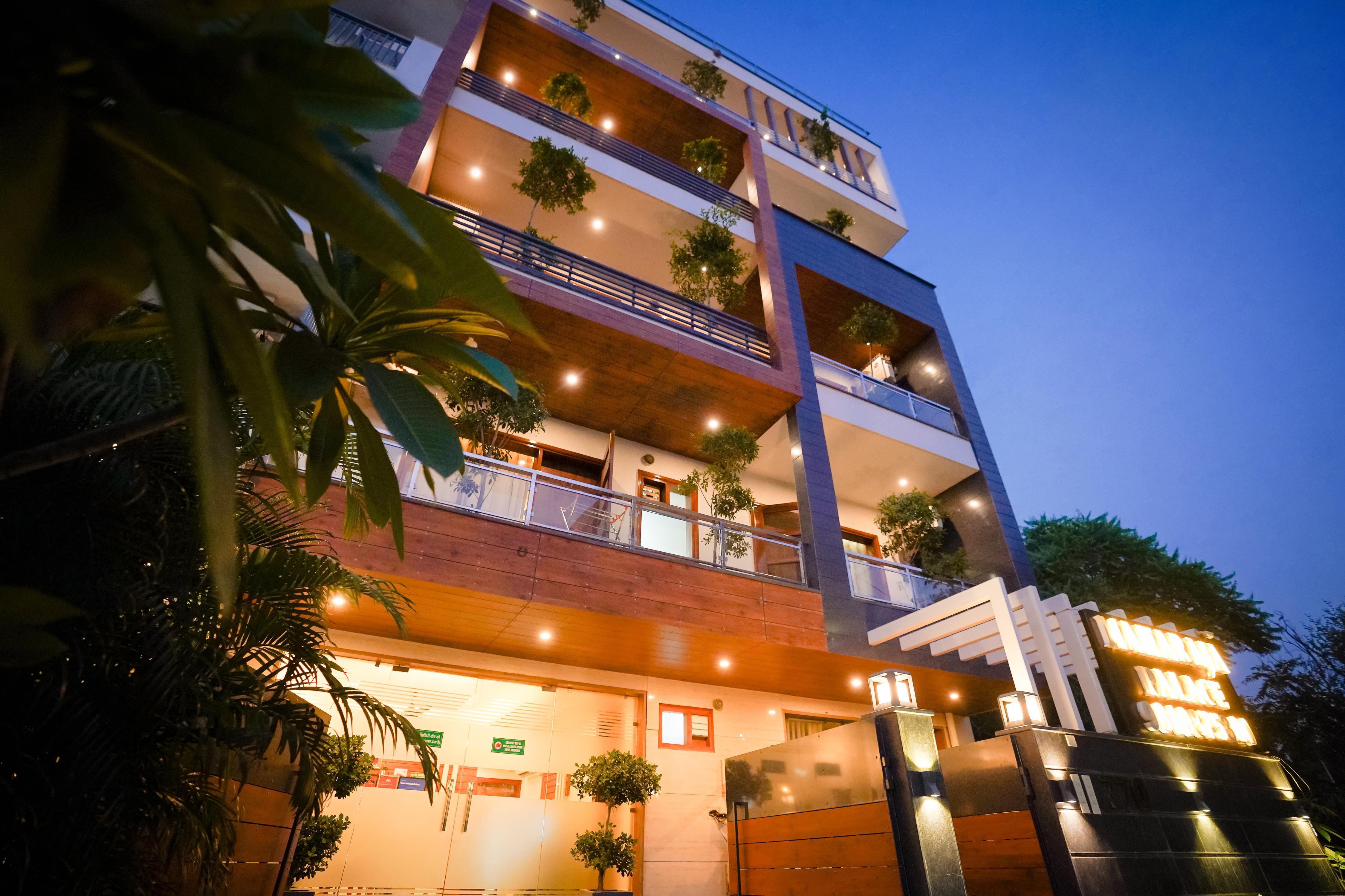 Hotel Maharaja Palace Boutique Hotels Near Medanta Medicity Gurgaon