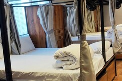 Paradise Dormitory PG And Longstays
