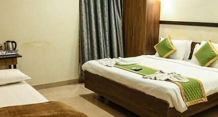 Hotel VR GRAND IN Room Type - Mini Family Ac Room