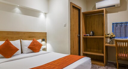 Arnna  NESCO Goregaon Room Type - Standard Room