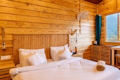 The Oaknut Cottage Pangot