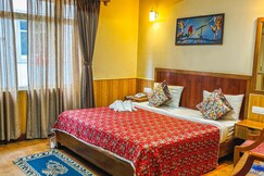 Hotel Taksa