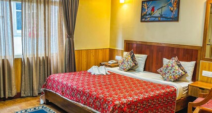 Hotel Taksa Room Type - Deluxe Sunshine