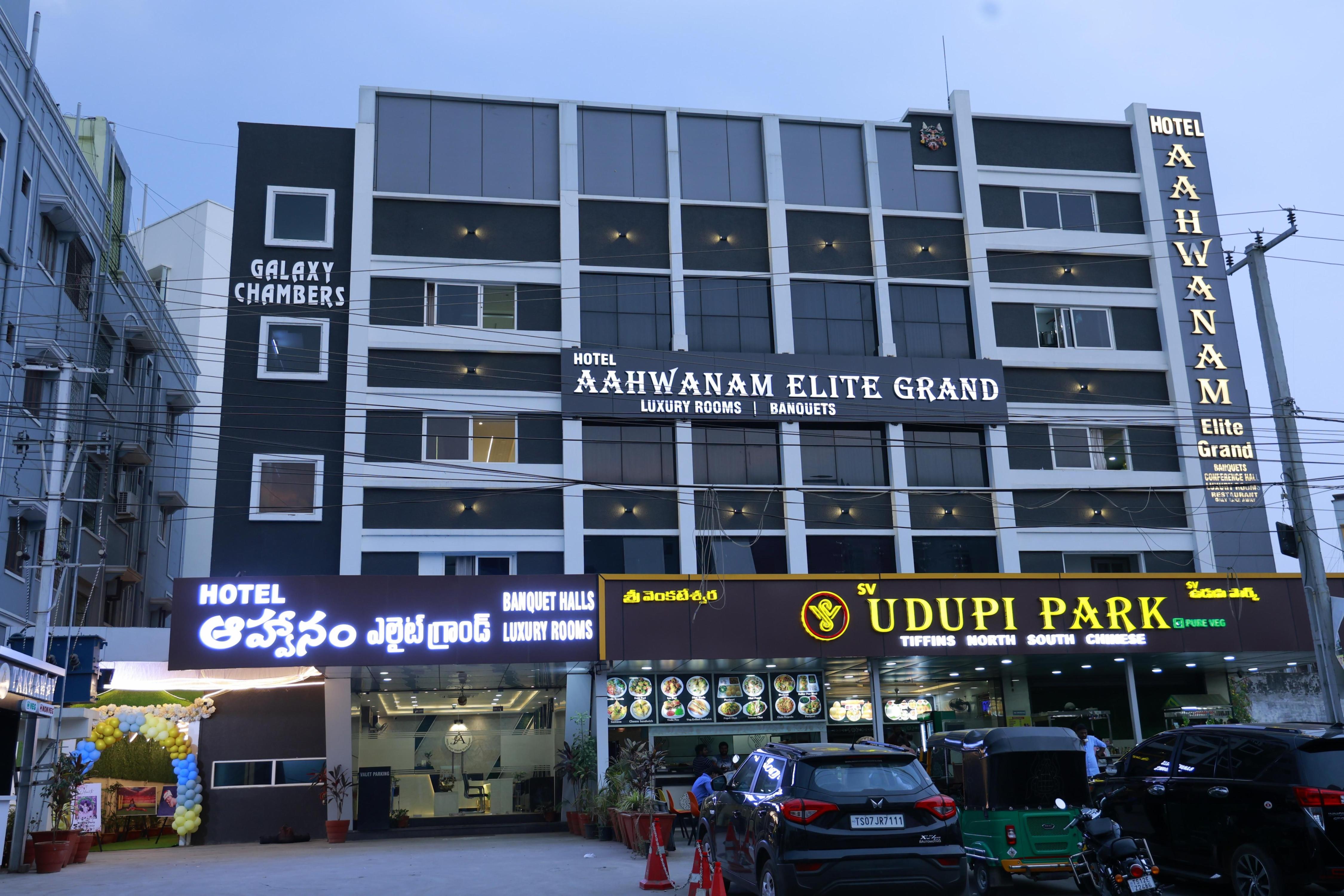 Hotel Aahwanam Elite Grand