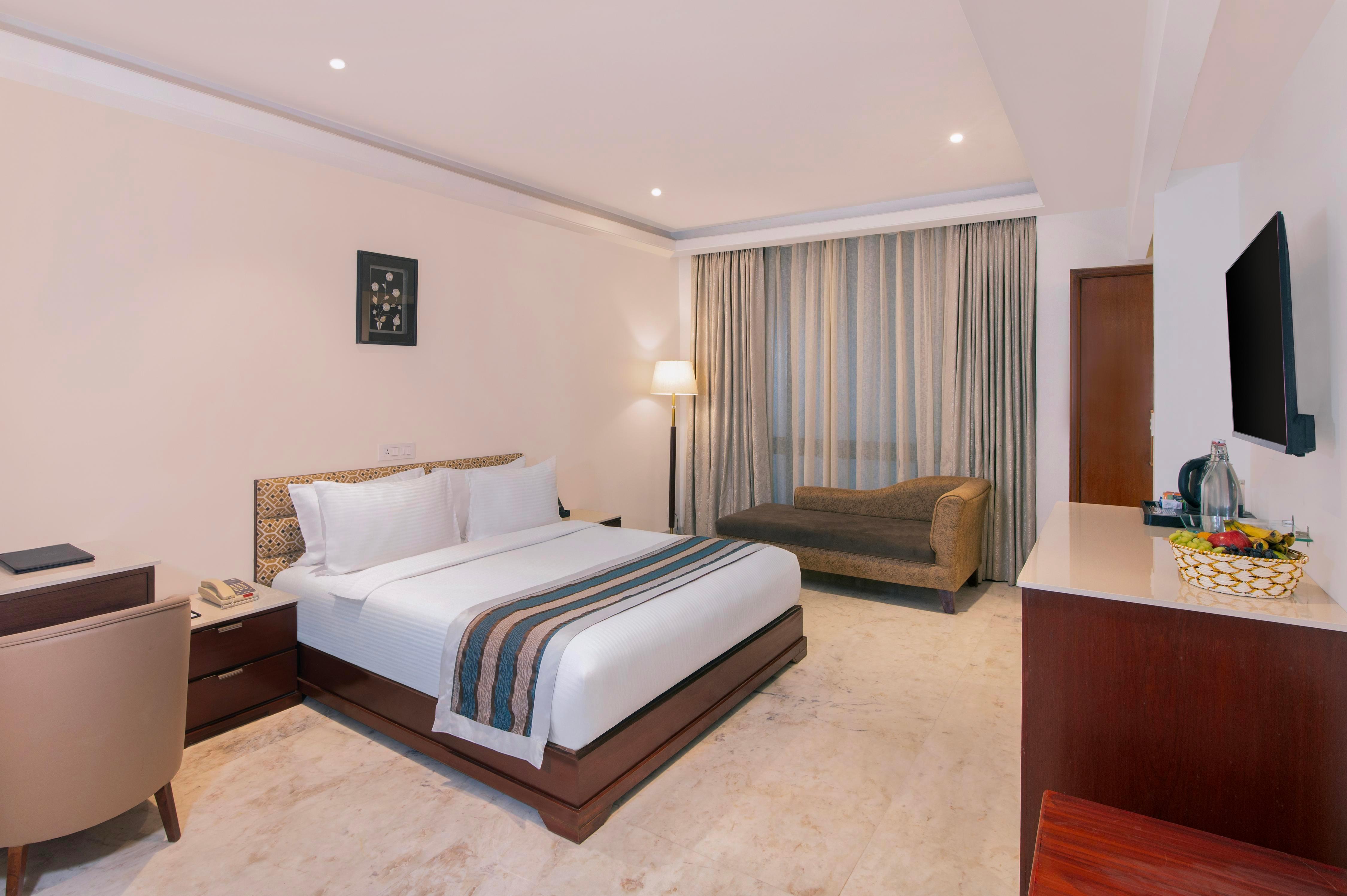 Enrise By Sayaji Amravati Room Type - Executive Grande Room