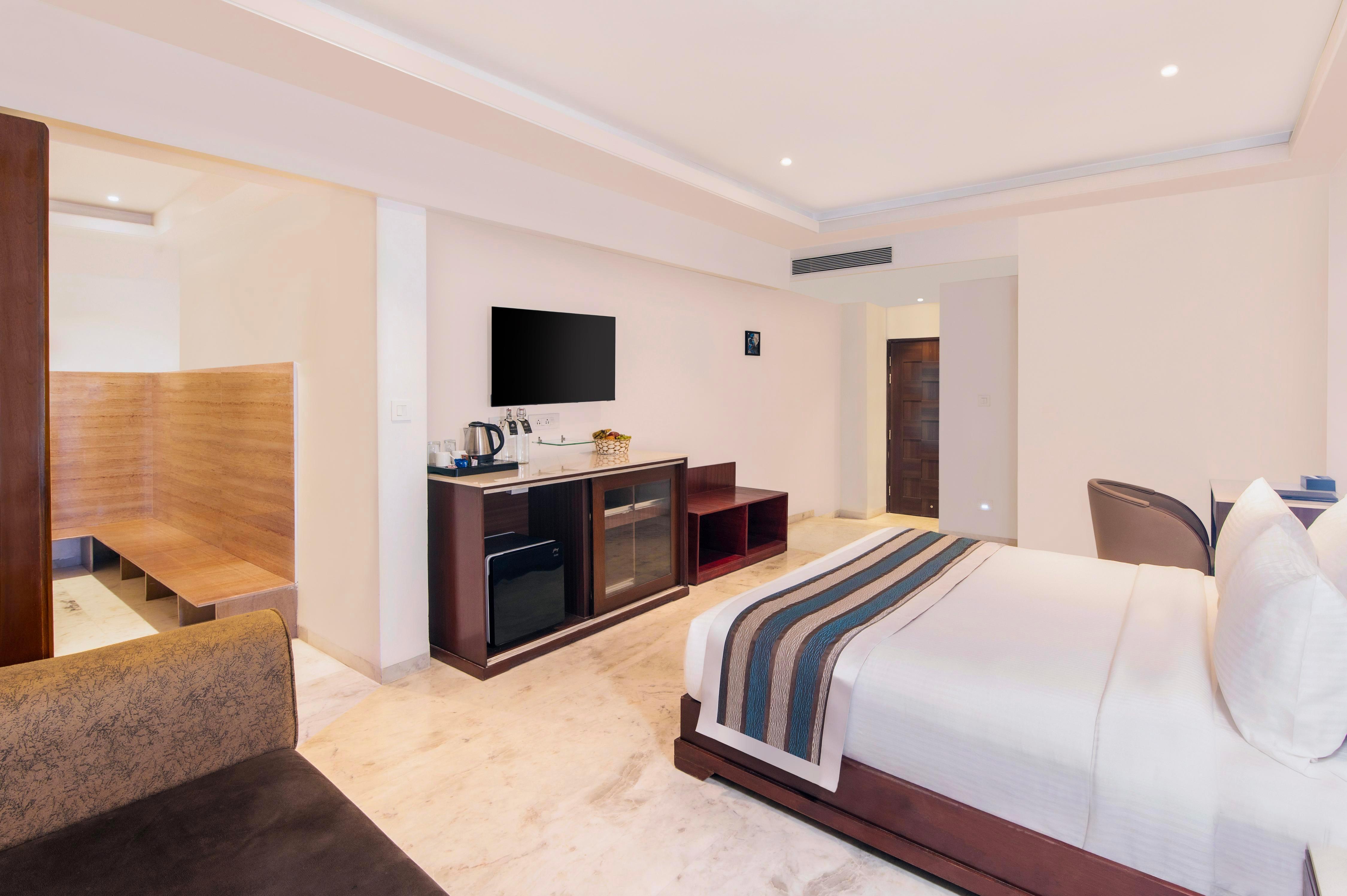 Enrise By Sayaji Amravati Room Type - Executive Grande Room