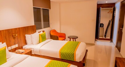 Hotel Seven Lights Room Type - Twin Room AC