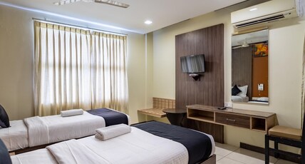 HOTEL RANAS RESIDENCY Room Type - DELUXE TWIN