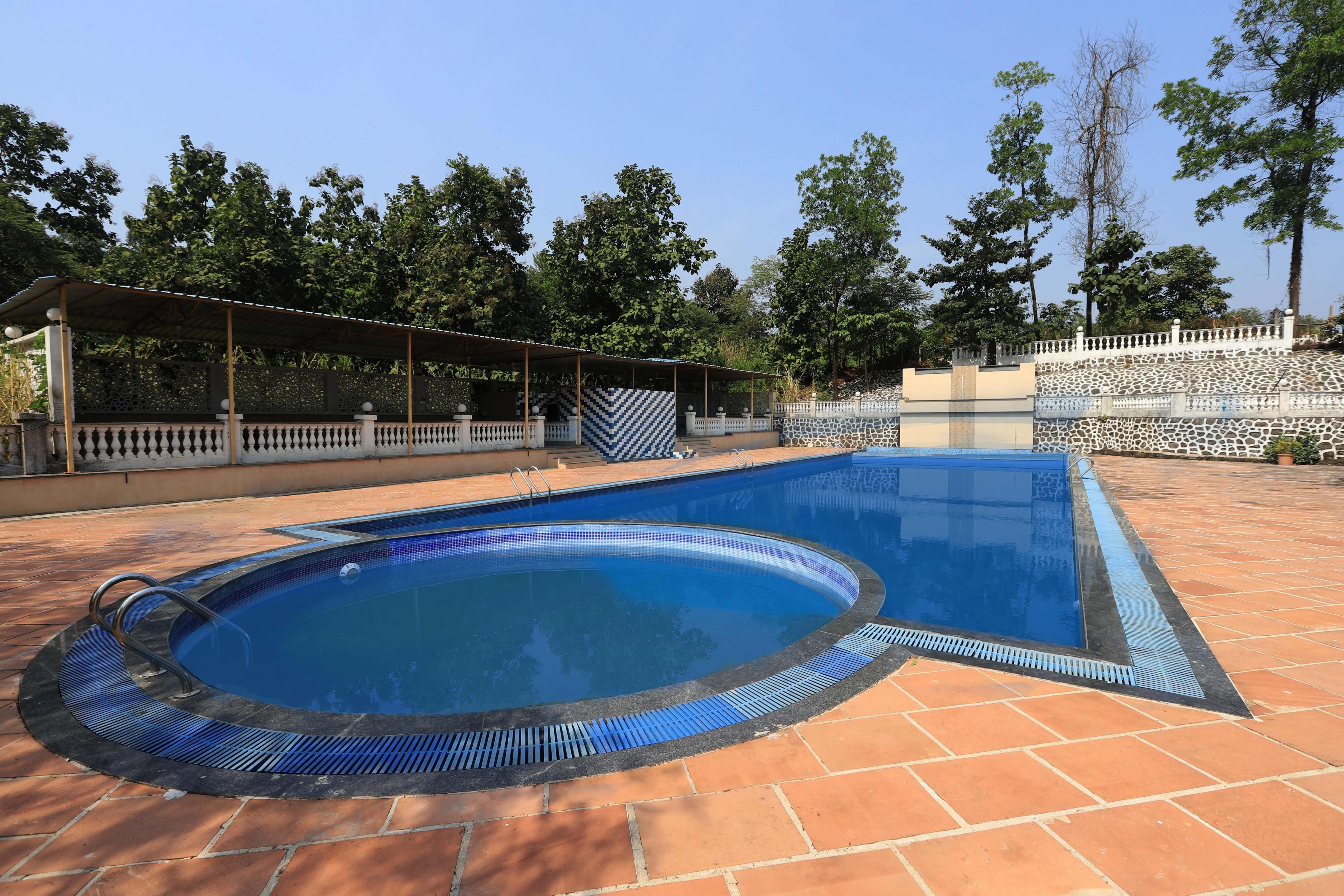 The Retreat Service Apartments - Tap to explore photos