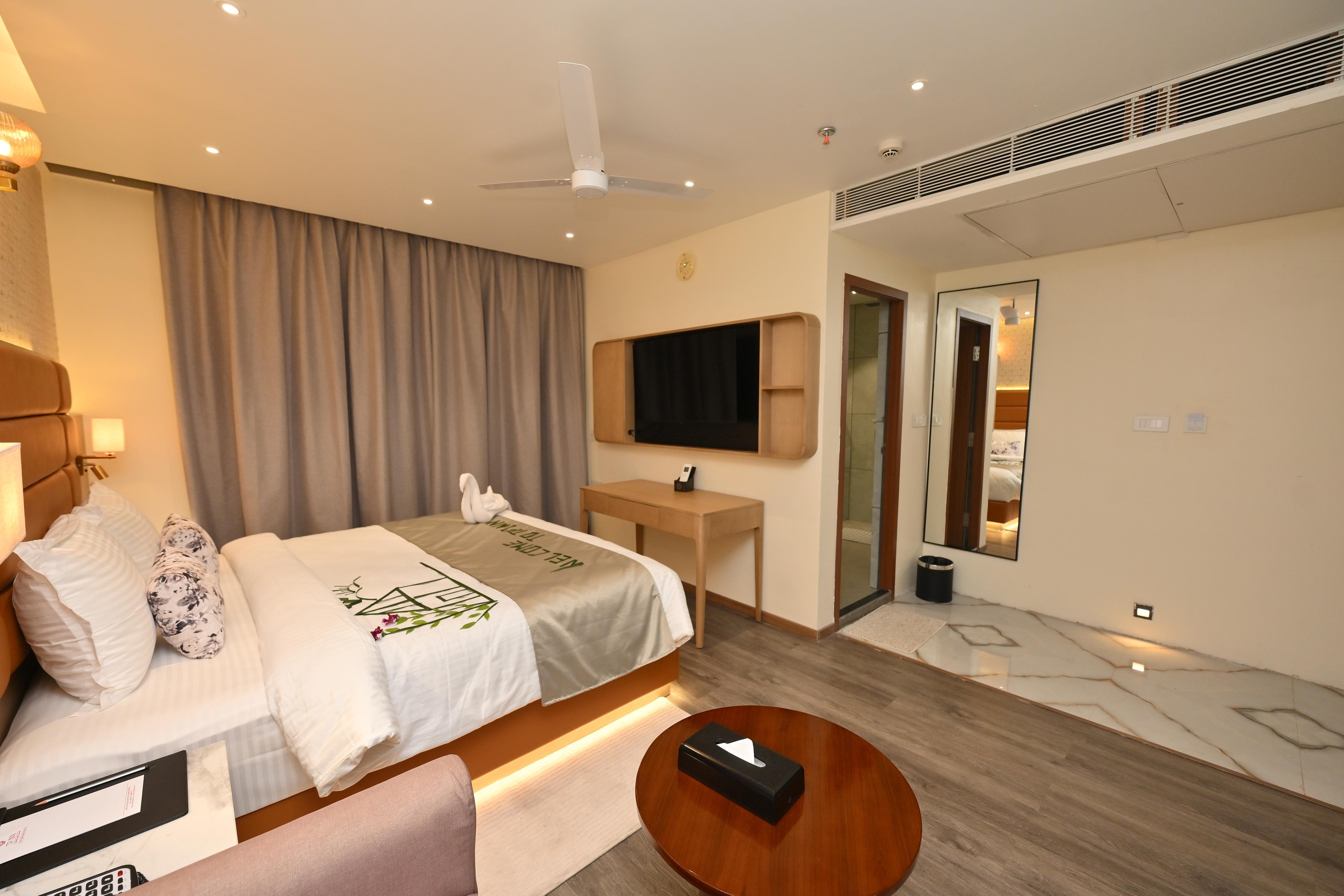 THE PARK INN Room Type - DELUXE ROOM