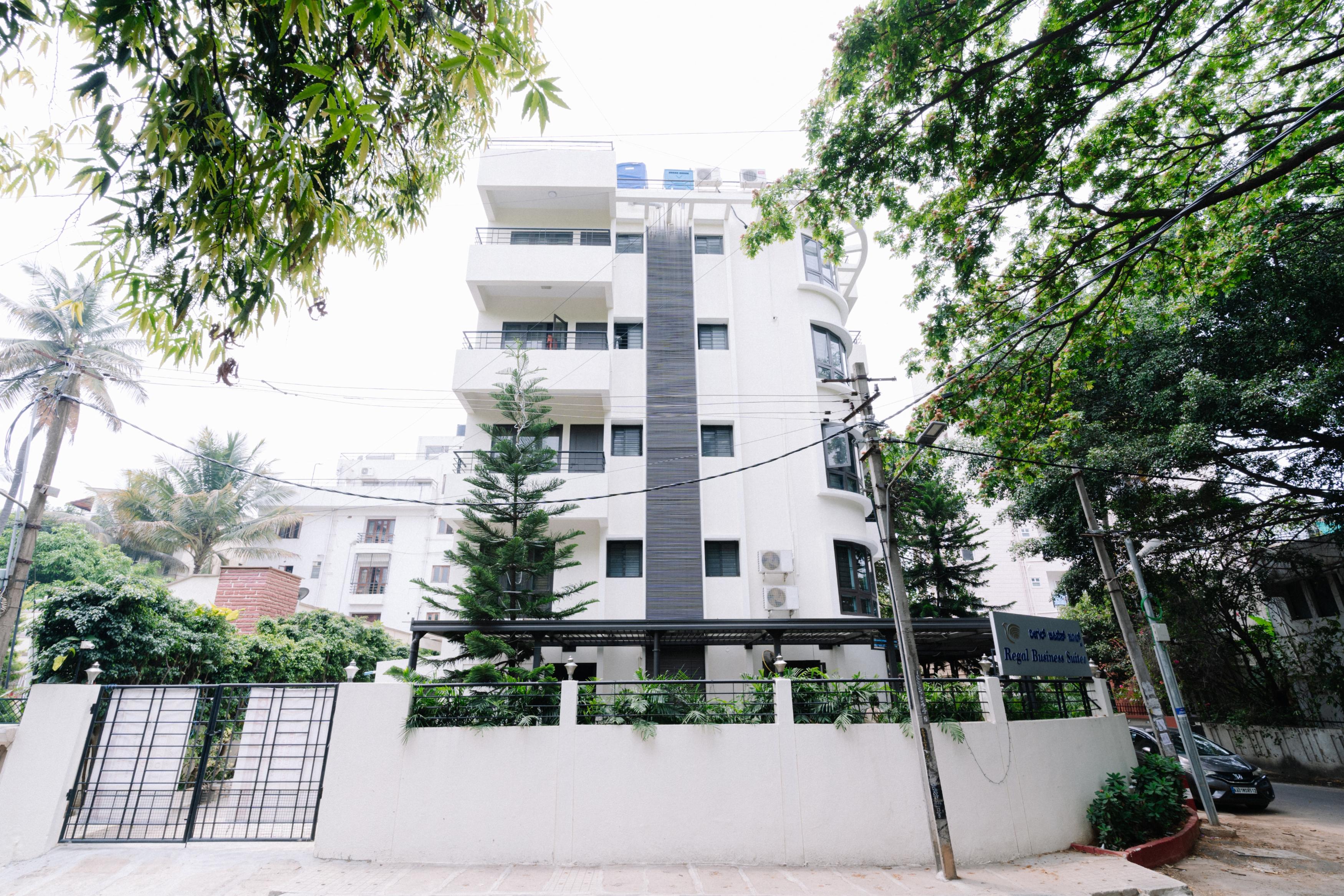 Regal Business Suitess