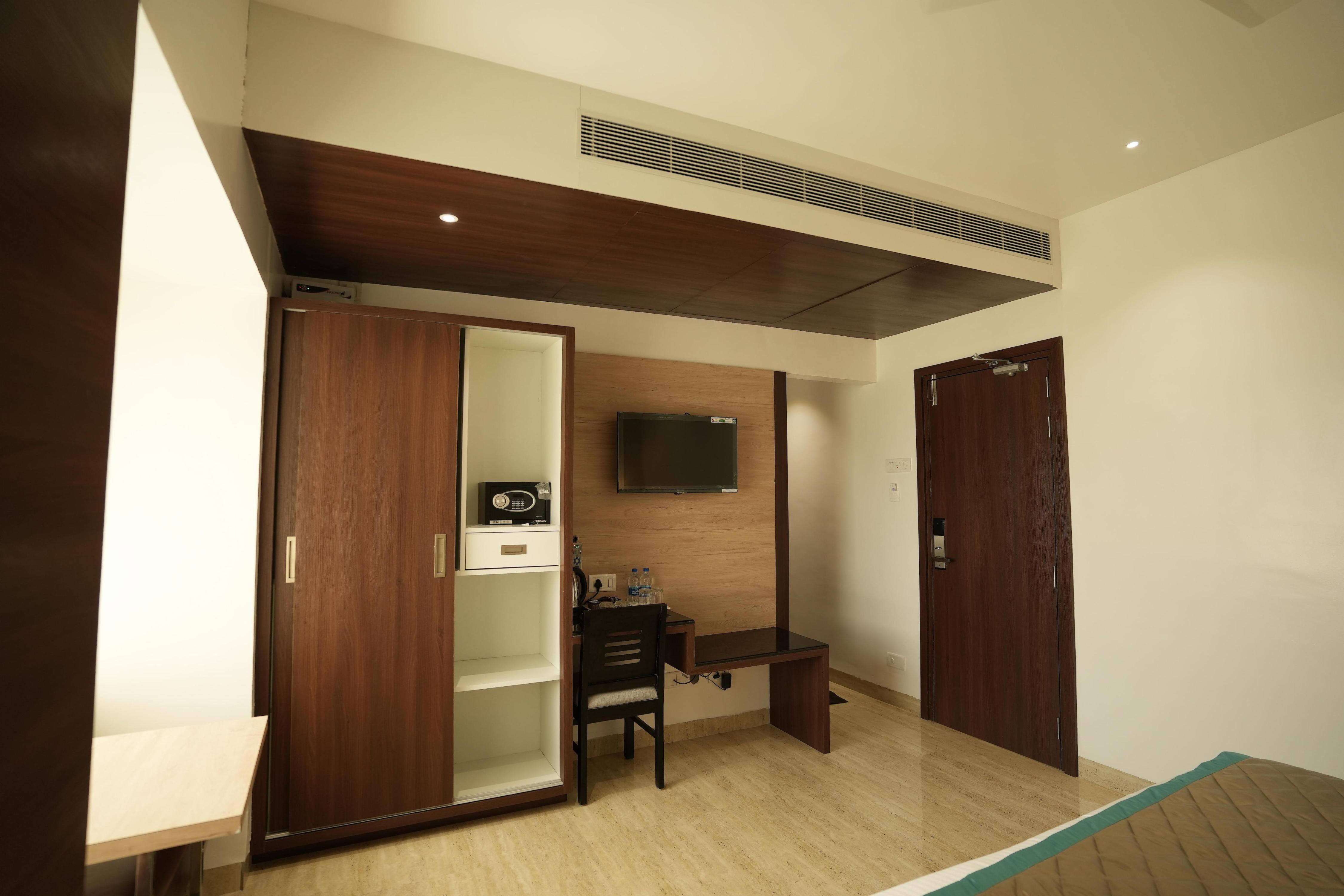 SRI AMBAL RESIDENCY - Tap to explore photos