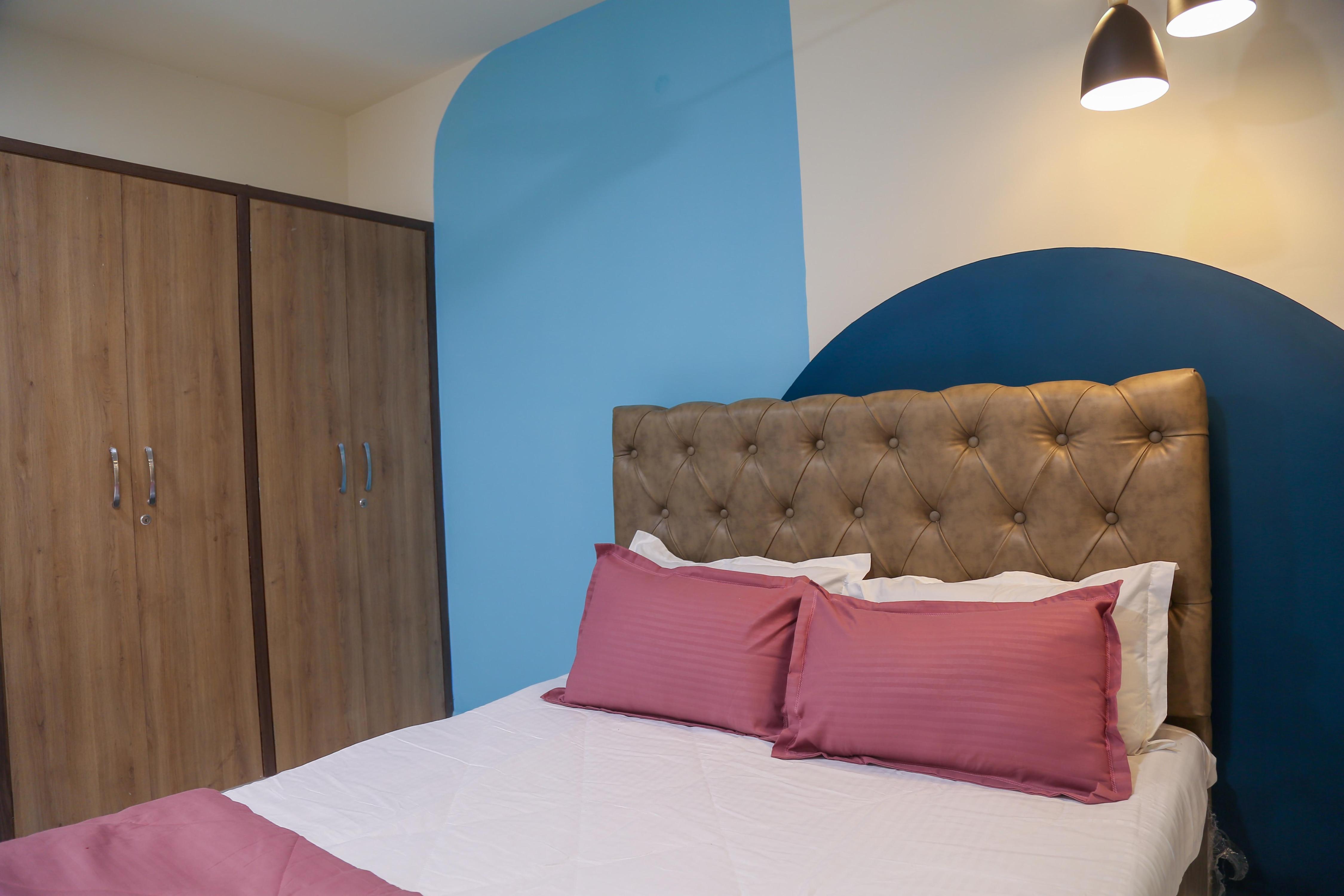 Deccan Stays Cozy 3 BHK AC Home Wipro circle - Tap to explore photos