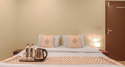 HOTEL DWARKADHISH Room Type - DELUXE ROOM
