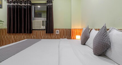 HOTEL DWARKADHISH Room Type - FAMILY ROOM