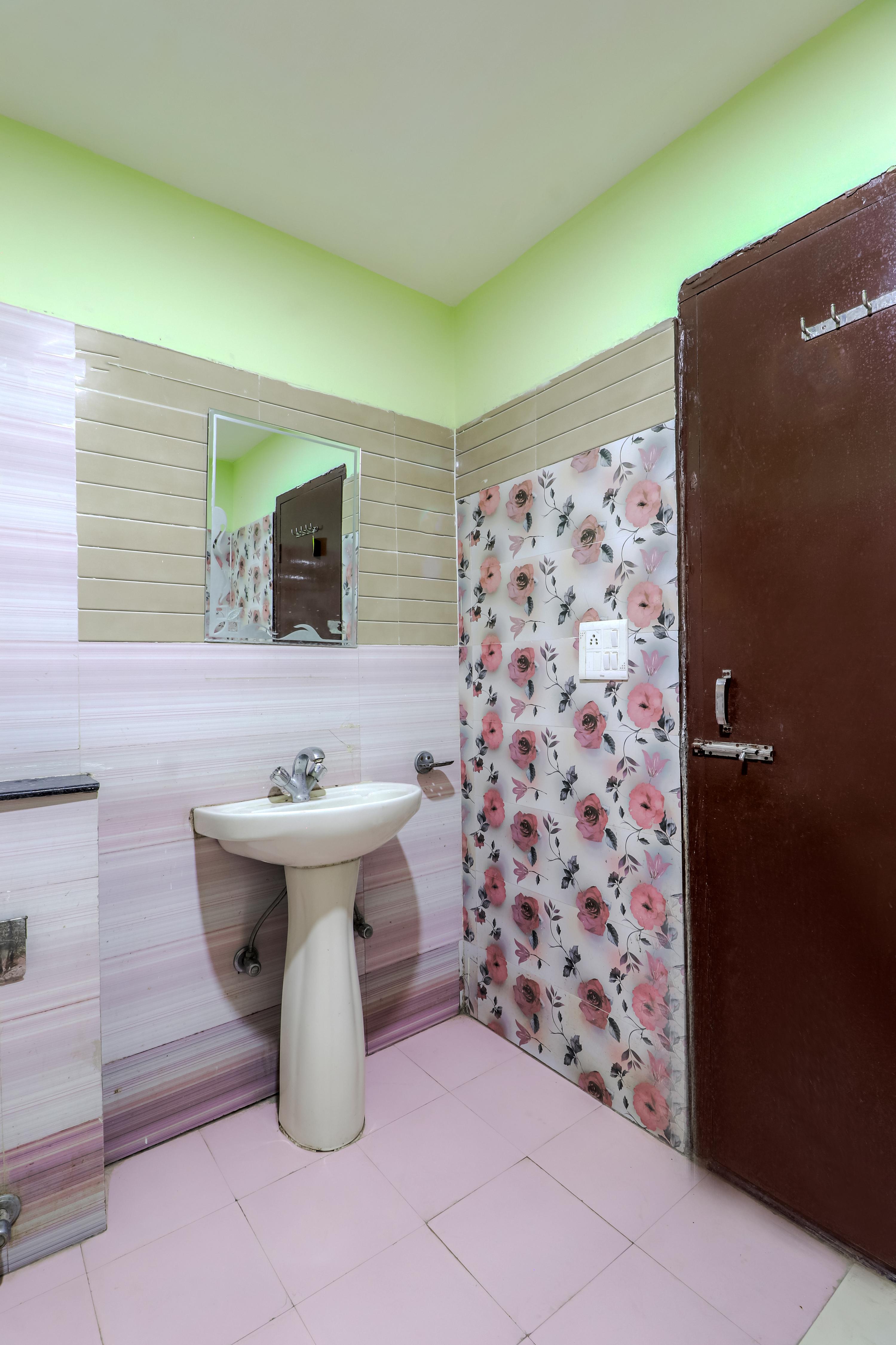 HOTEL DWARKADHISH - Tap to explore photos