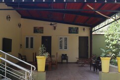 ROYAL CASTLE Farm Stay Resort