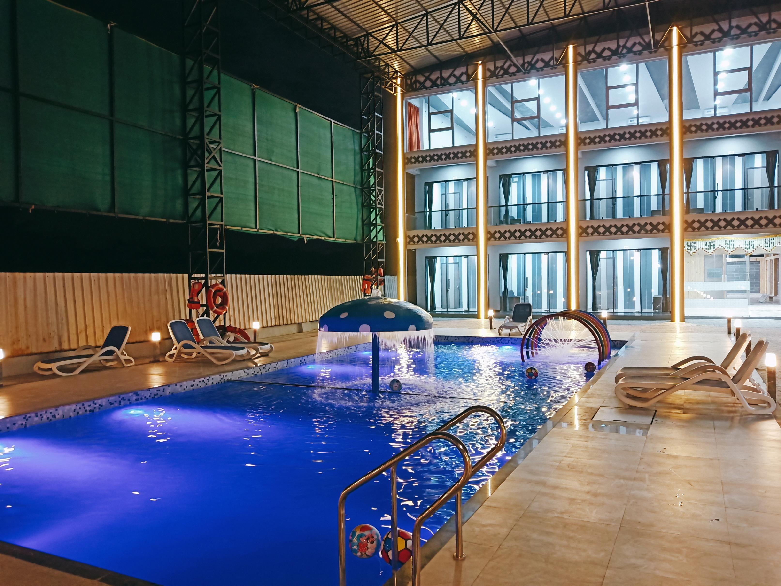 Mandhas Club and Resort - Tap to explore photos