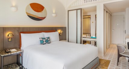 La Festa Phu Quoc, Curio Collection by Hilton Room Type - KING BALCONE ROOM
