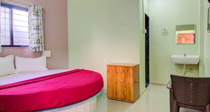 Siddhi Holiday Lonavala Room Type - DELUXE COUPLE  NON AC ROOM