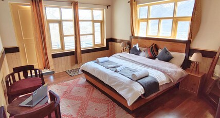 Escape Inn Kaza - By Escape Stayz Room Type - Mountain View Family Room