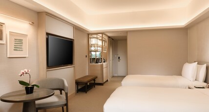 Conrad Singapore Orchard Room Type - Twin Accessible Balcony Room