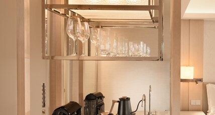 Conrad Singapore Orchard Room Type - TWIN DELUXE RM HIGH FLOOR
