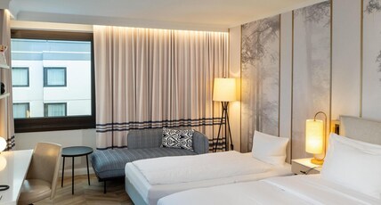 DoubleTree by Hilton Berlin Ku'damm Room Type - KING SUPERIOR ROOM