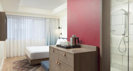 Hampton by Hilton London City Room Type - QUEEN ACCESSIBLE ROOM