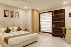 Limewood Stay Corporate - Huda City Centre
