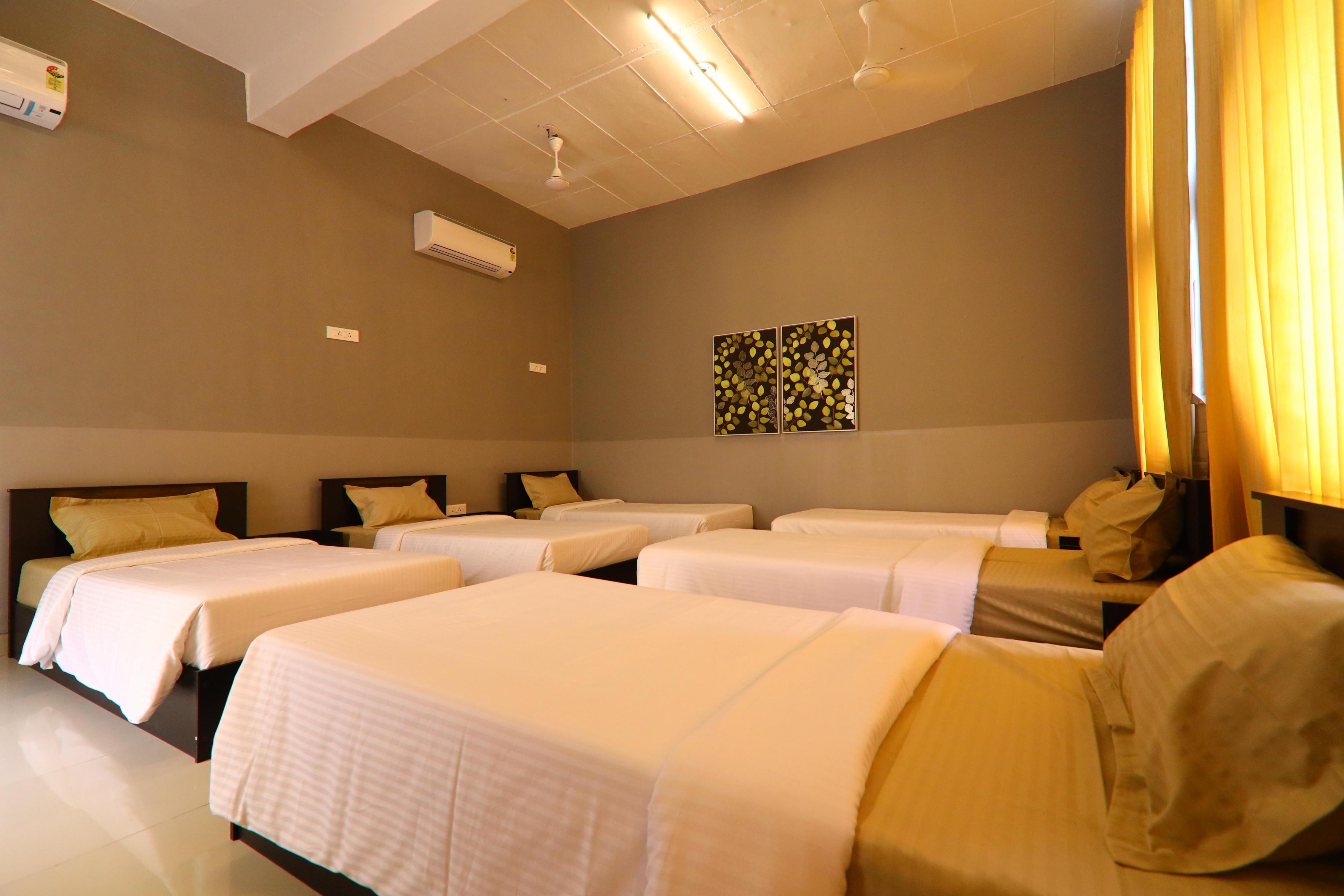 LA PALMERA - Tap to explore photos