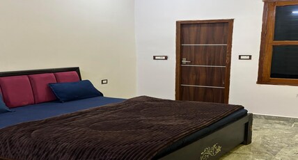 Manavi home stay Room Type - Bedroom 201
