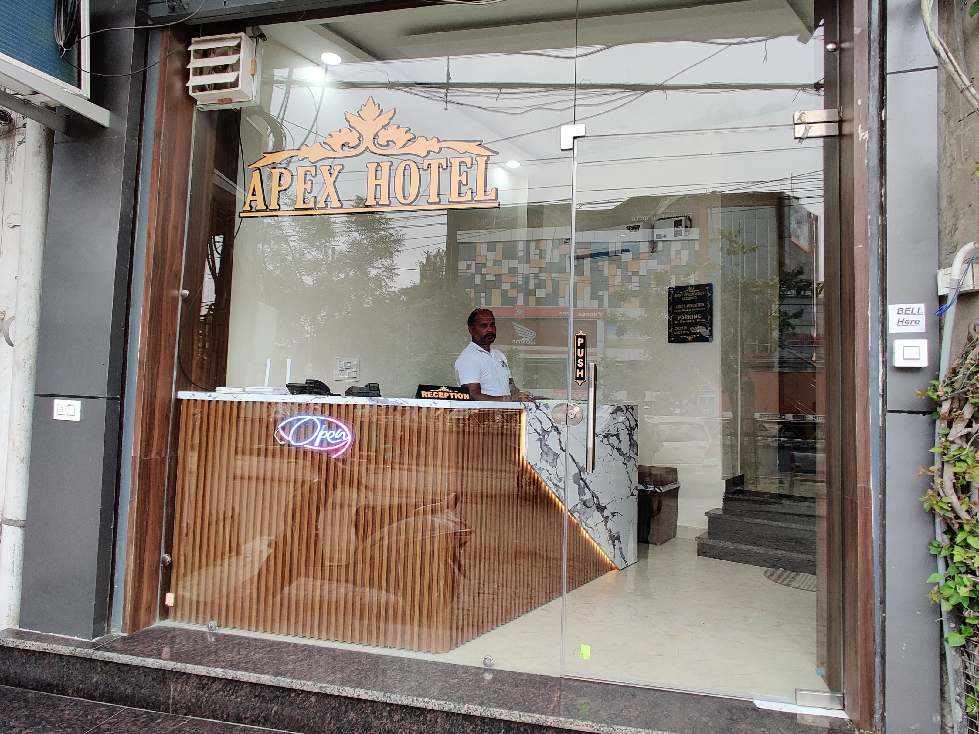 Apex Hotel