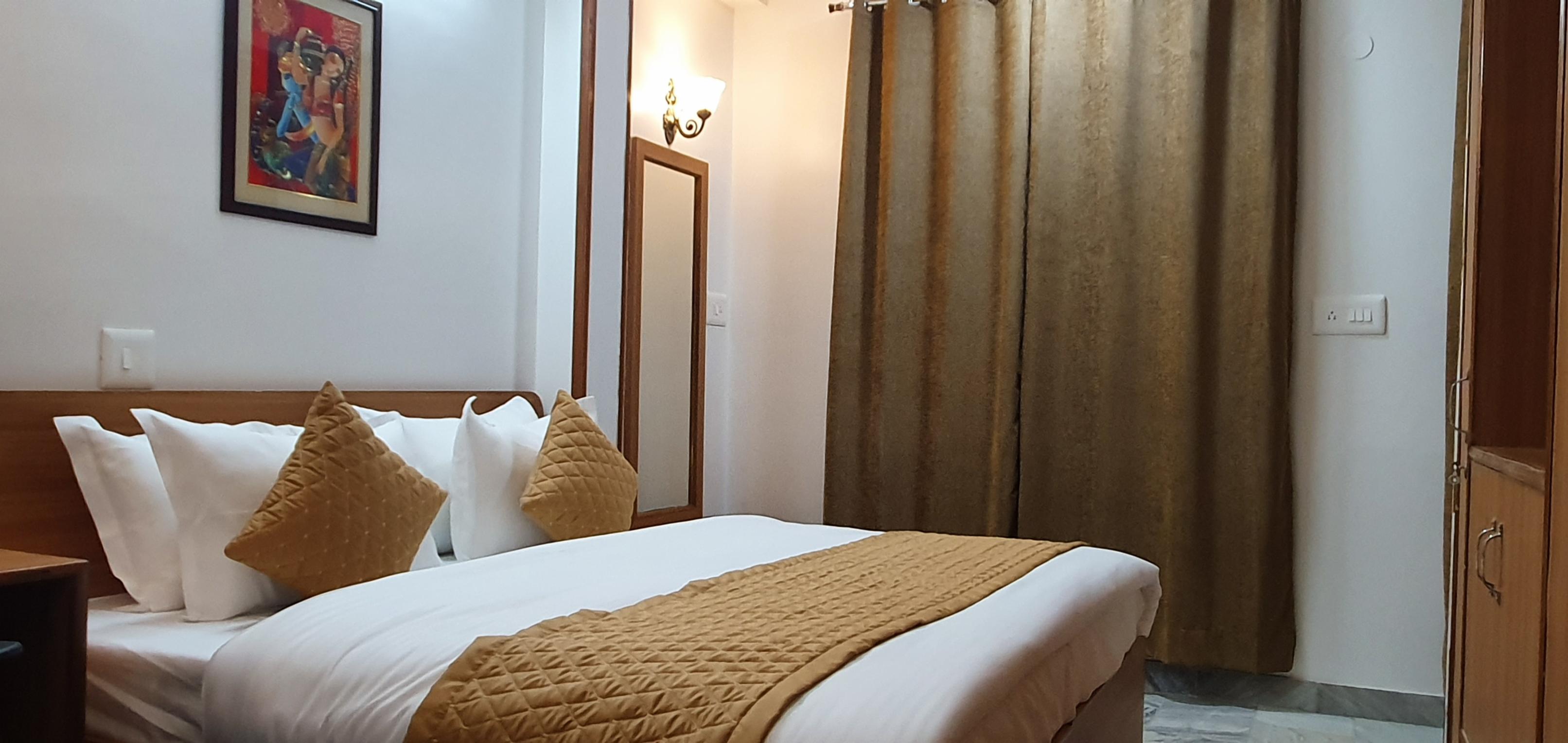 Premium Rooms at Shimla High End Homes - Tap to explore photos
