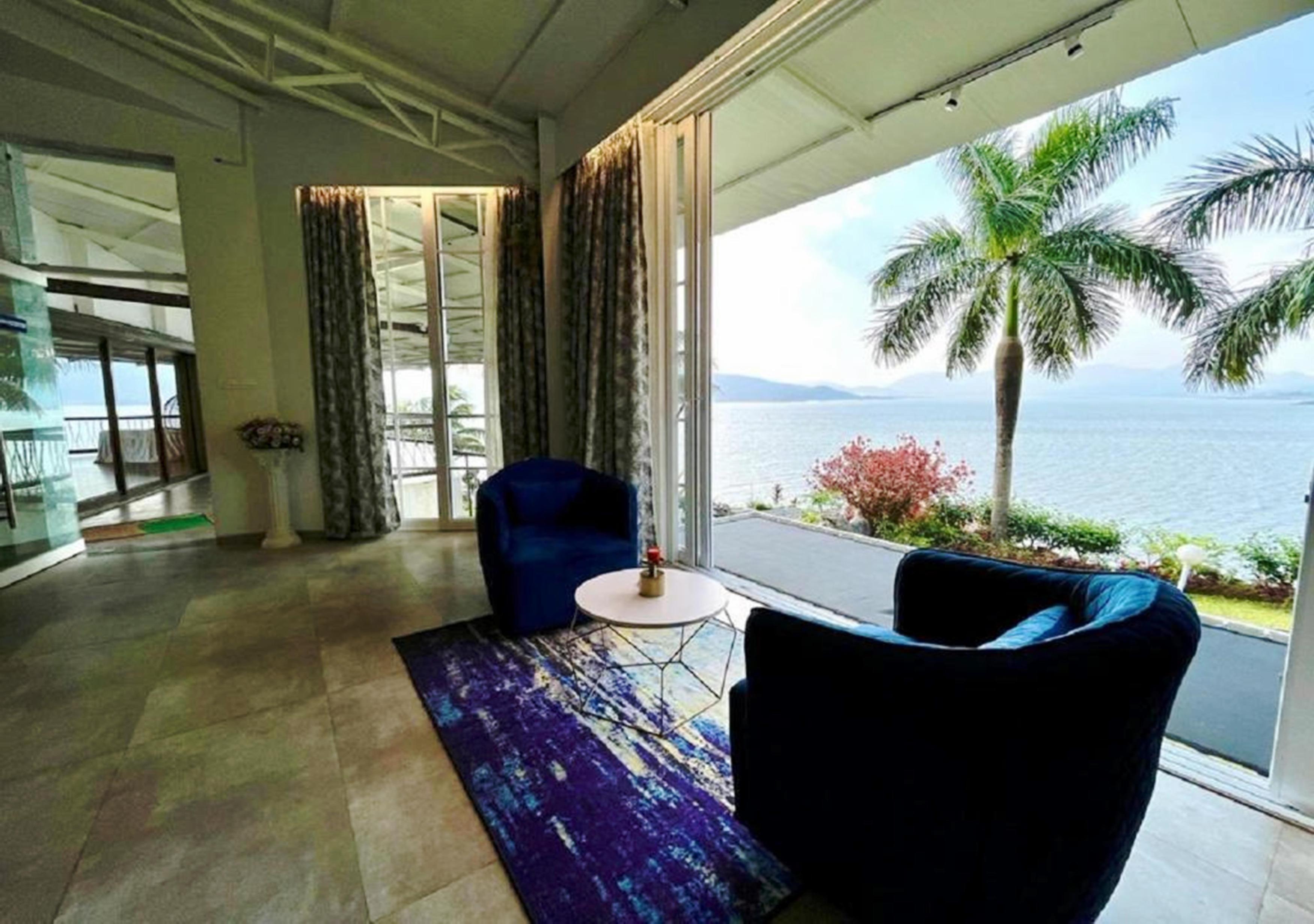 Kino Water Front Villa - Tap to explore photos