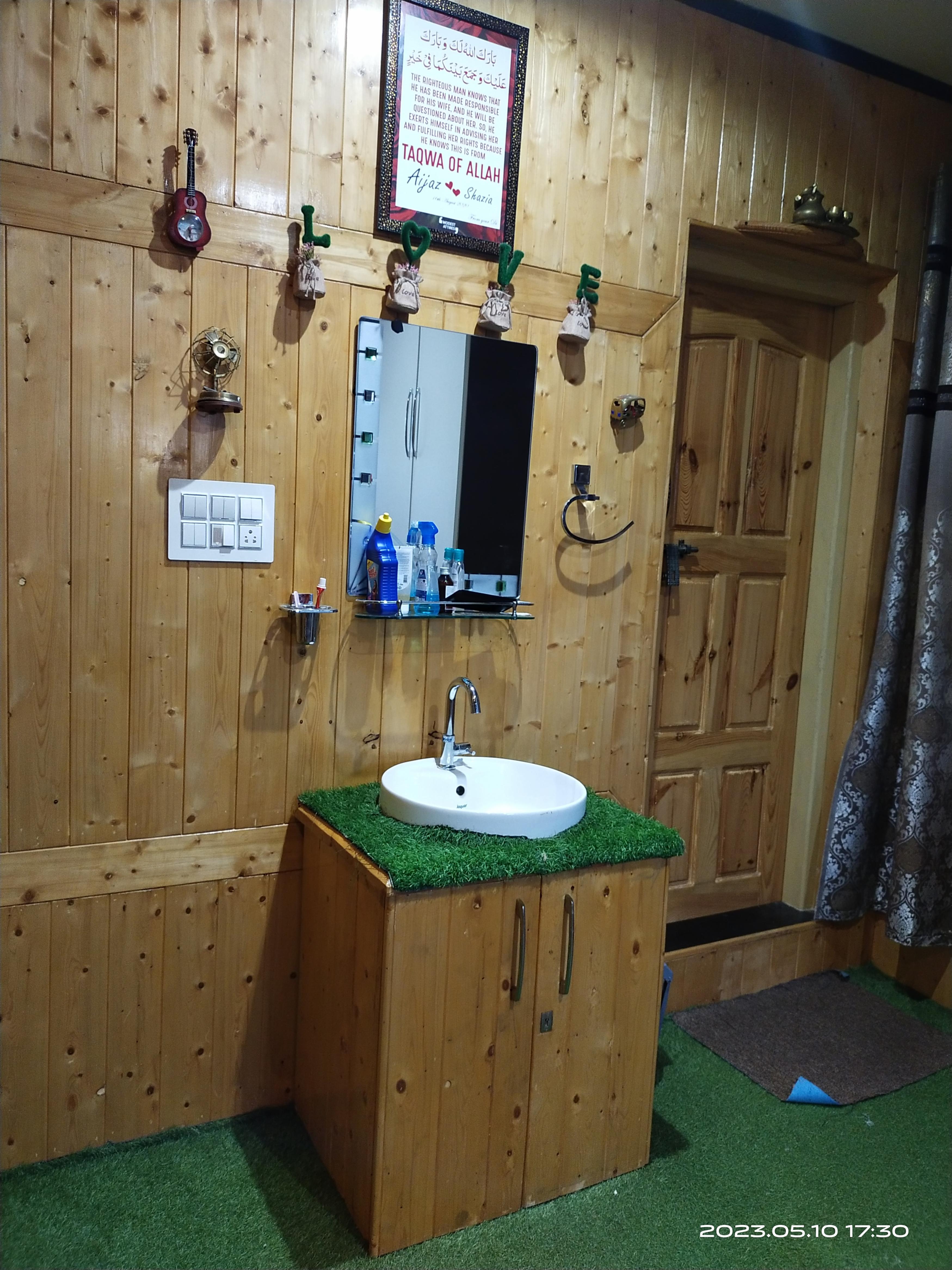 Moonlight homestay Gulmarg - Tap to explore photos