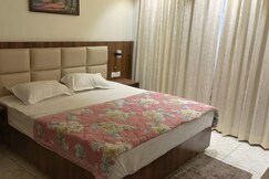 hotel royal palace near Kal ka chowk ambala